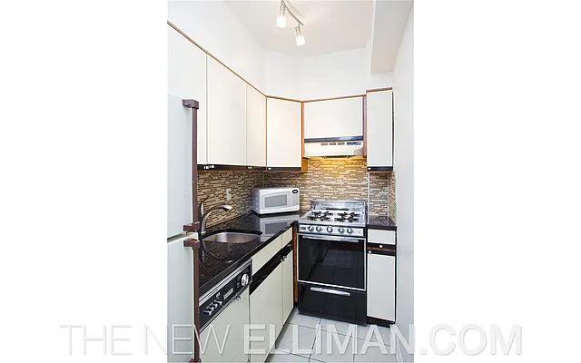 Sold by Douglas Elliman | media 2