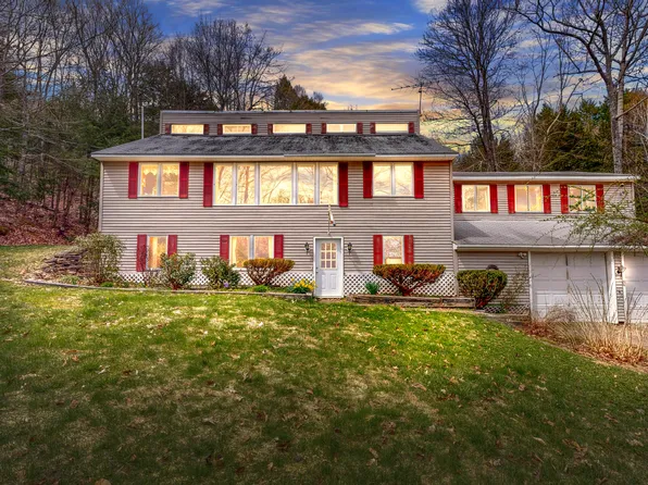 84 Chipmunk Lane, Monmouth, ME 04259