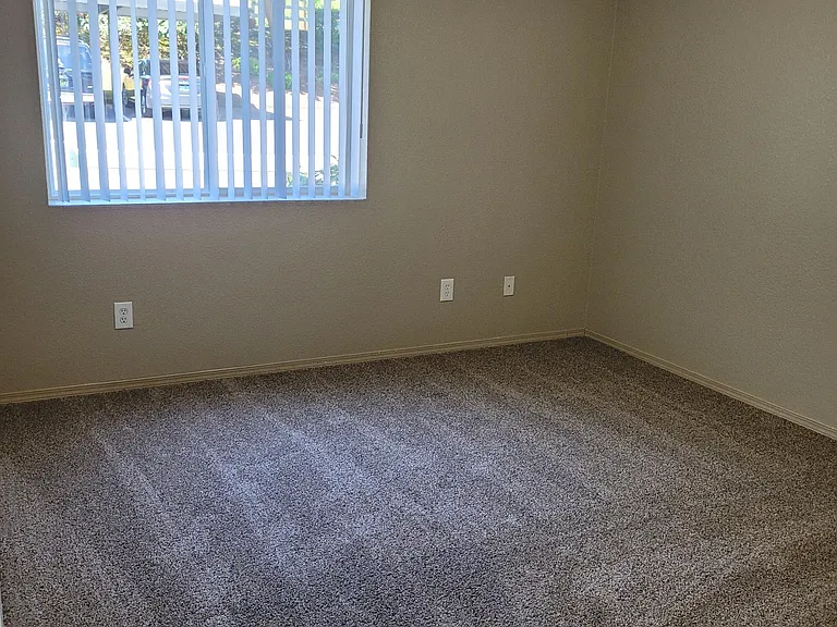 Overlook Pointe Apartments — Photo 12
