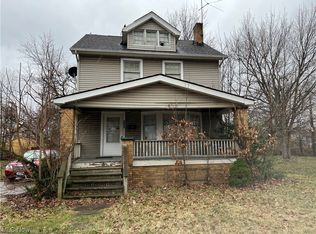 1742 Wayside Rd, Cleveland, OH 44112
