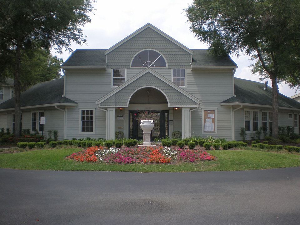 1st image of 6166 Westgate Dr APT 201
