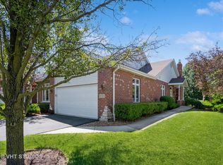 10725 Canterbury Dr, Mokena, IL 60448