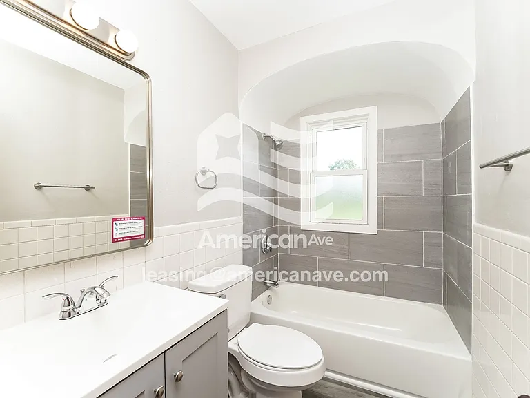 1509426_009_bathroom_10.jpg