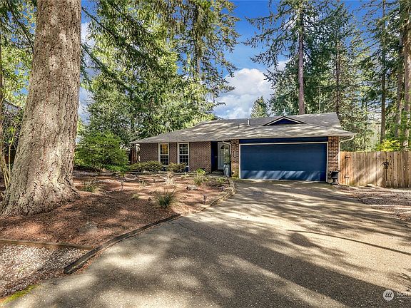 2nd image of 3512 221st Avenue SE