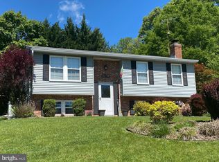 6740 Monroe Ave, Sykesville, MD 21784