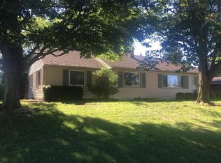 1478 Sunset Dr, Fairborn, OH 45324