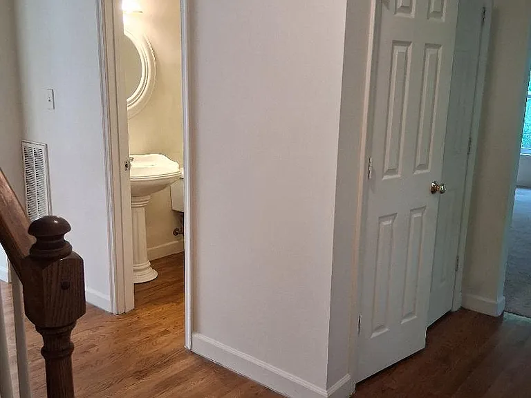 12904 Arsenal Ct — Photo 8