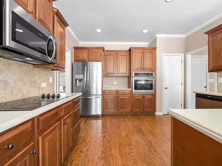 130 Candler Ct — Photo 11