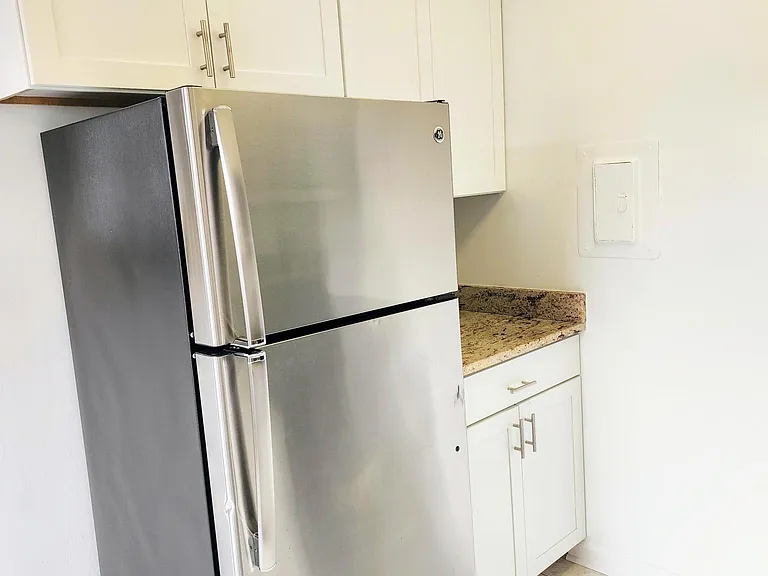 1816 New Hampshire Ave NW #2-707 — Photo 4