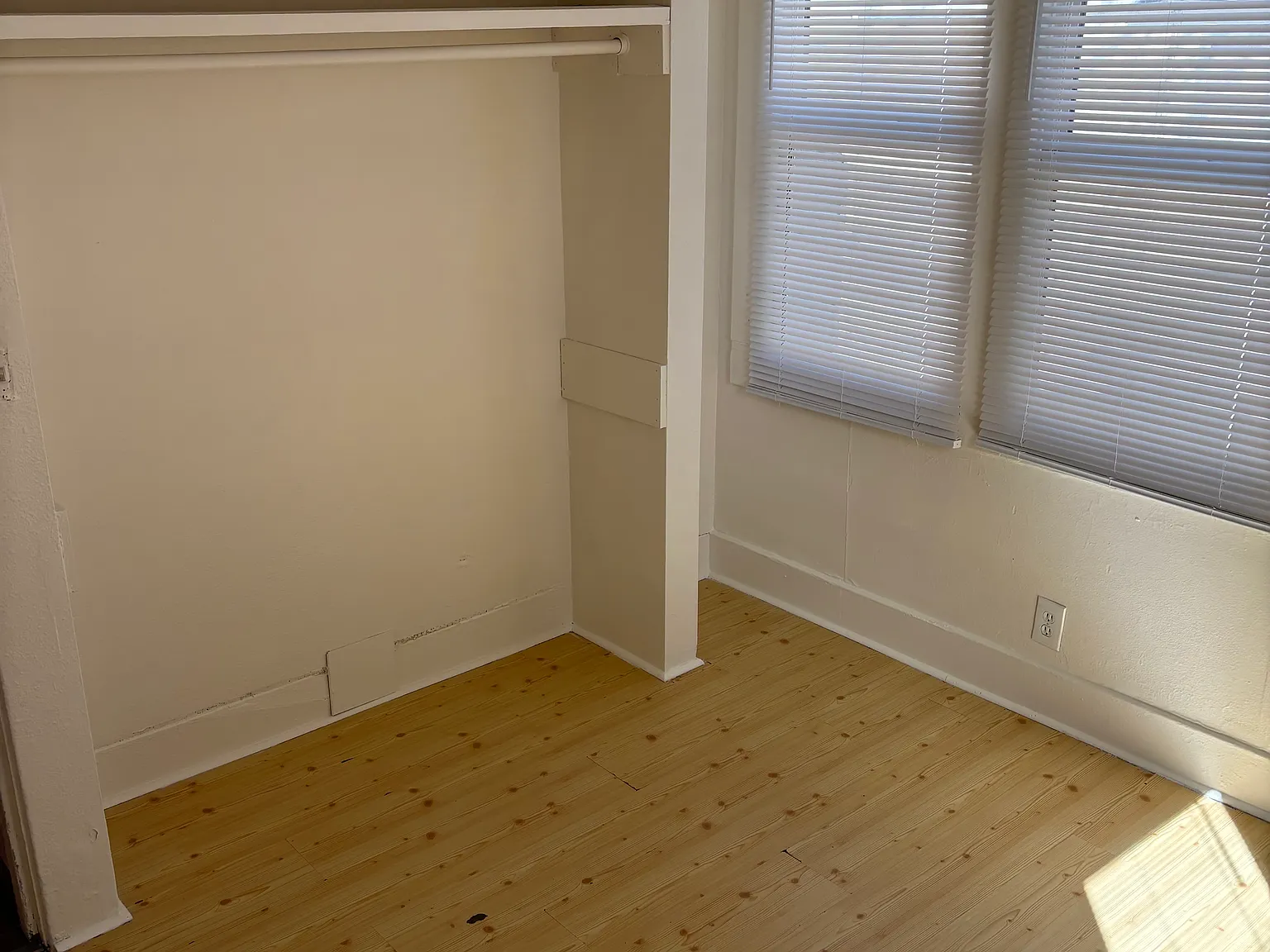 2 bed, 1500 sqft, $2,095 — Photo 4