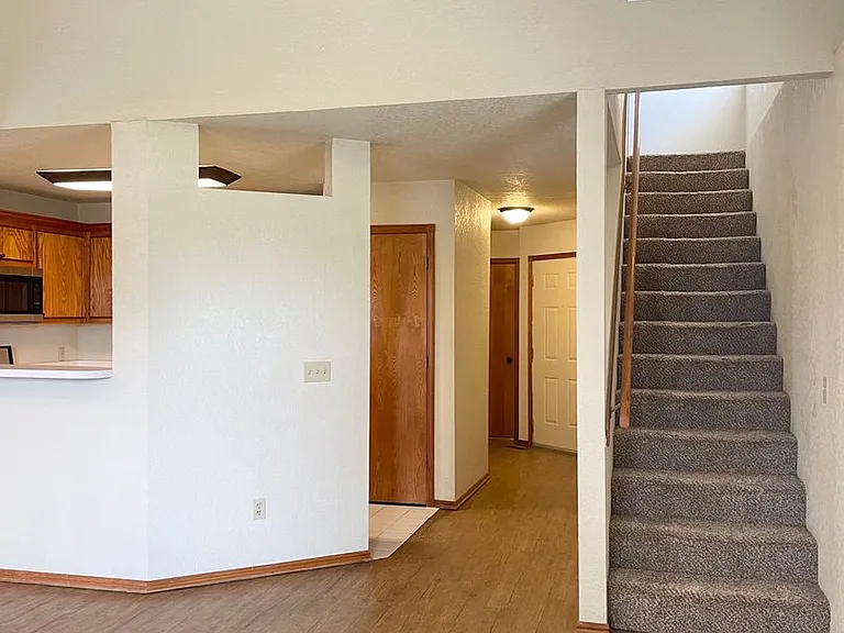 3320-3322 Ridgecrest Cir — Photo 8