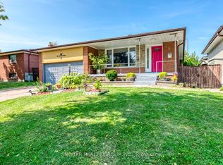 5 Earldown Dr, Toronto, ON M9R 2L4