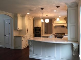 234 S Bay Ave, Islip, NY 11751