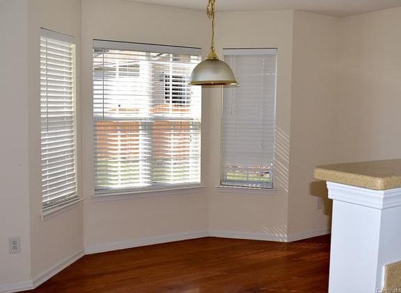 4th image of 8505 Oak Dr