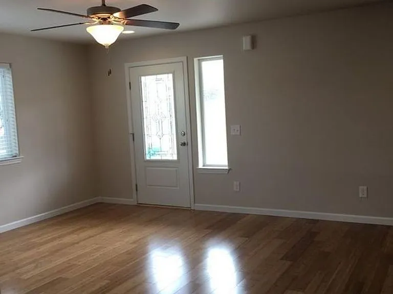 510 Harbor View Dr — Photo 10