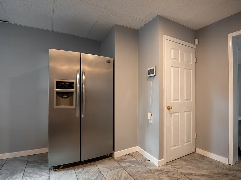 780 S Irvine Ave #2 — Photo 3