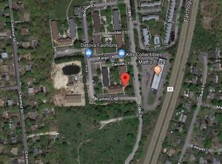 12 Cheyenne Ct UNIT C12, Coram, NY 11727