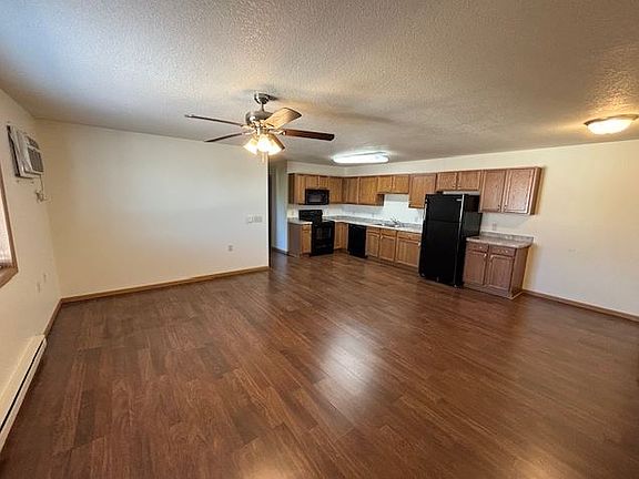 2nd image of 497 E South Ave #7