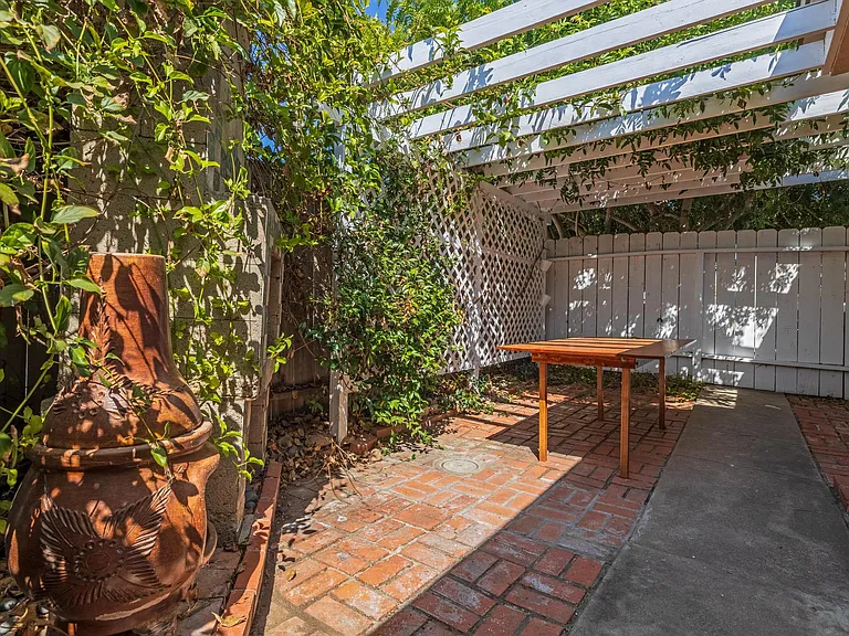 5266 Cass St — Photo 22