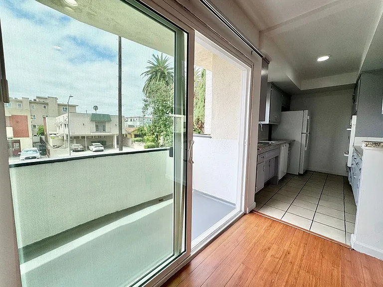 8555 Saturn St — Photo 2