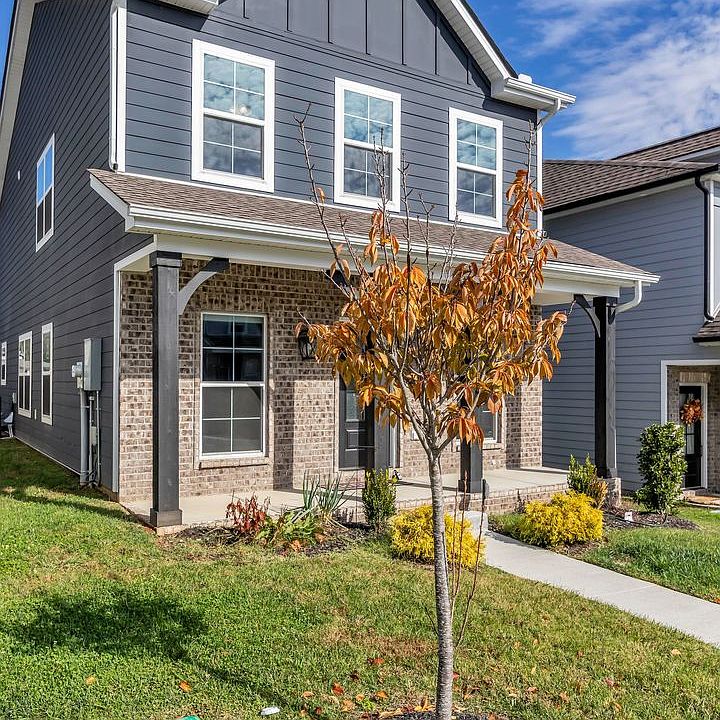 1st image of 217 Sea Breeze Ln
