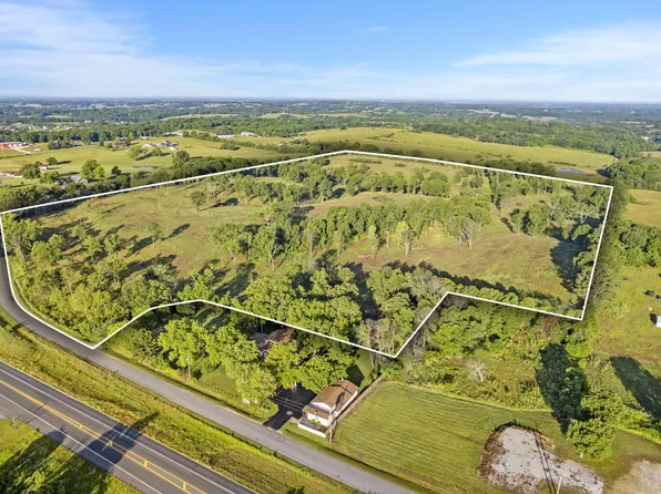 000 Glossip Avenue, Highlandville, MO 65669