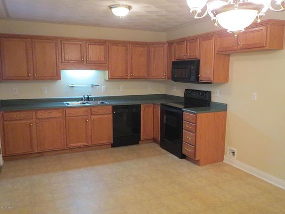 5th image of 246 Stone Meadow Dr