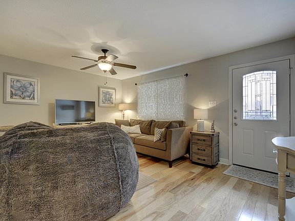 3rd image of 1307 Norwalk Ln APT 104