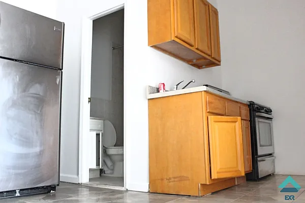 Rented by EXR | media 25