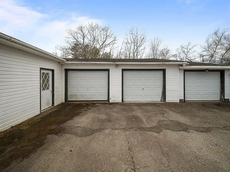 13 Alder Ln — Photo 6