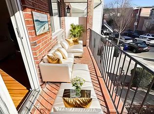 2338 37th St #3, Astoria, NY 11105