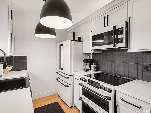 4th image of 5220 E Aspen Avenue
