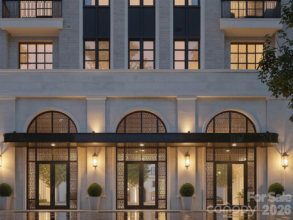 1st image of 309 Laurel Ave S #302