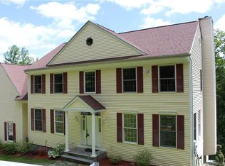 4 Spinning Wheel Dr, New Fairfield, CT 06812