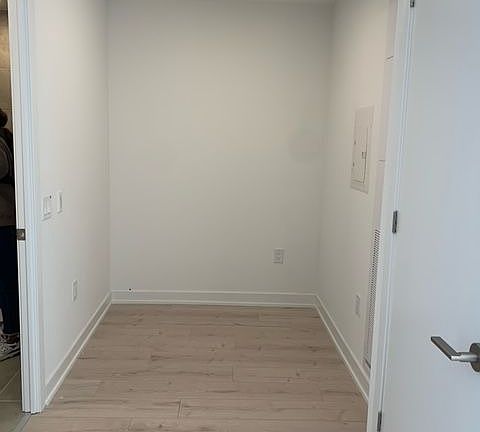 4th image of 9 Tecumseth St #417