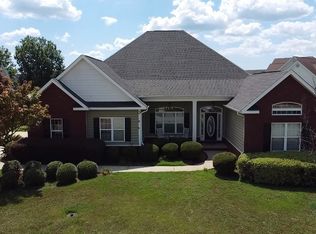 300 Lovorn Cir, Warner Robins, GA 31088