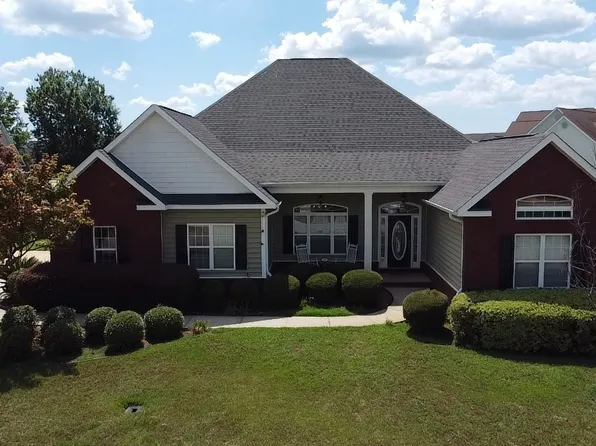 300 Lovorn Cir, Warner Robins, GA 31088
