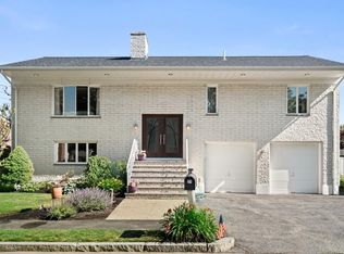 21 Scott Ln, Wakefield, MA 01880