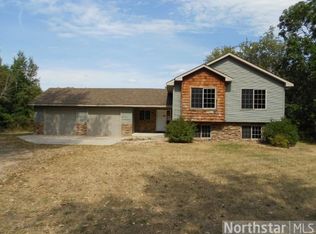 2613 201st Ave NW, Oak Grove, MN 55011