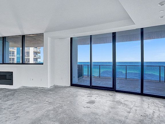 4th image of 18555 Collins Ave APT 705