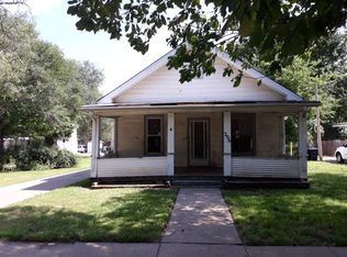 206 N Star St, El Dorado, KS 67042