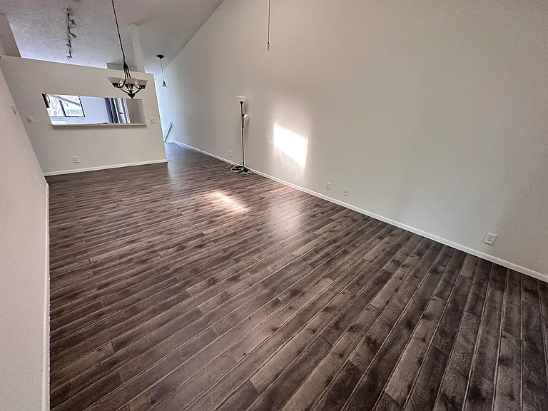 306 Harbour Pointe Way — Photo 7