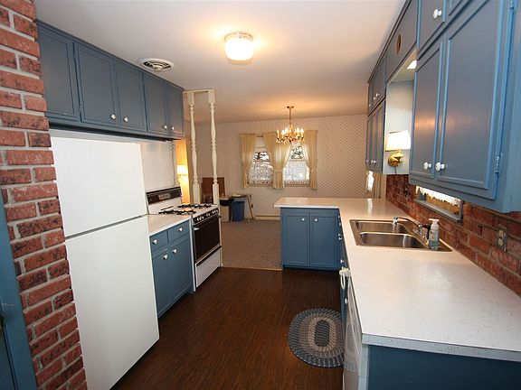 5th image of 811 N Madison Ave