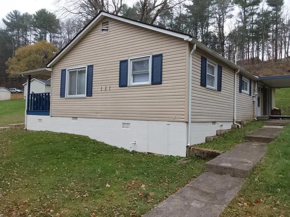 131 N Beaver Ln, Beaver, WV 25813
