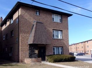 660 Clyde Ave APT 1, Calumet City, IL 60409