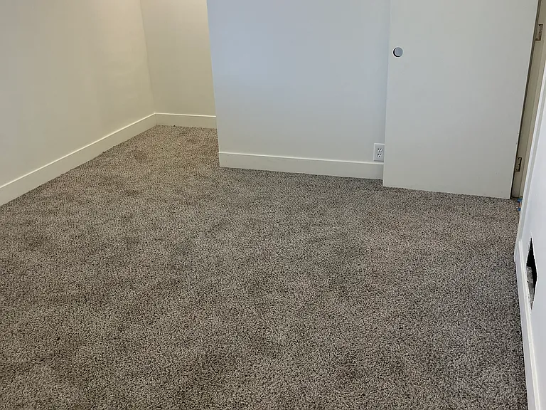 245 N 400 E — Photo 26