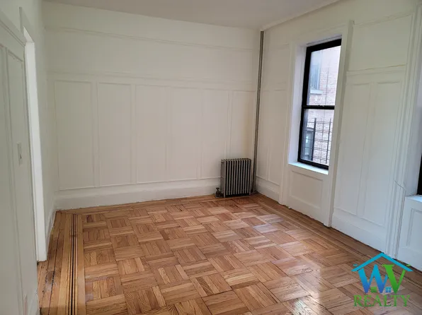 2463 Valentine Ave #E4, Bronx, NY 10458