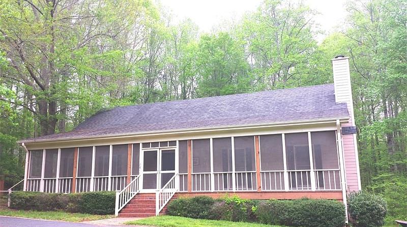 1st image of 2811 Carter Ln