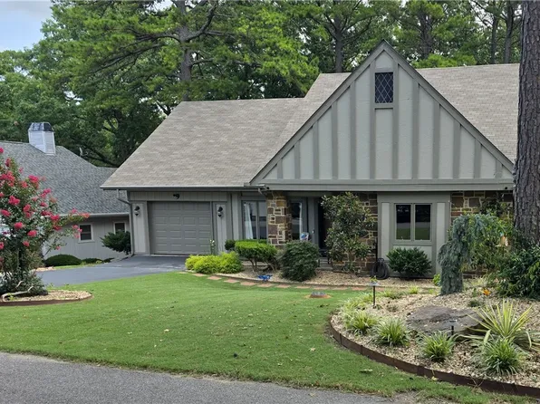 9 Norwood Ln, Bella Vista, AR 72714