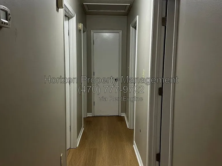 4014 White Oak Ct NW — Photo 8